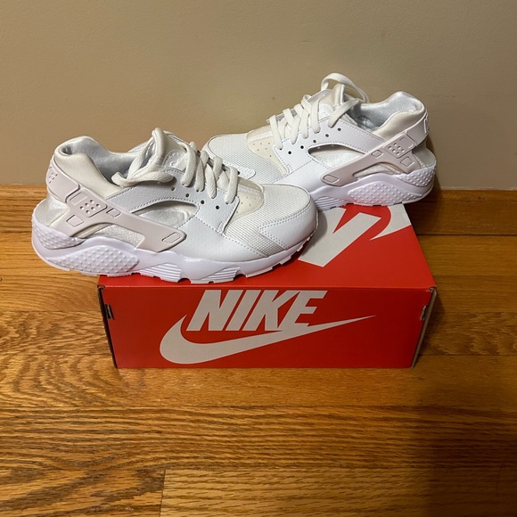 Nike Shoes - Nike Huarache Run (GS) White Training Shoe (Women’s)